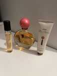 Продается, пафюмный набор Avon For Awey