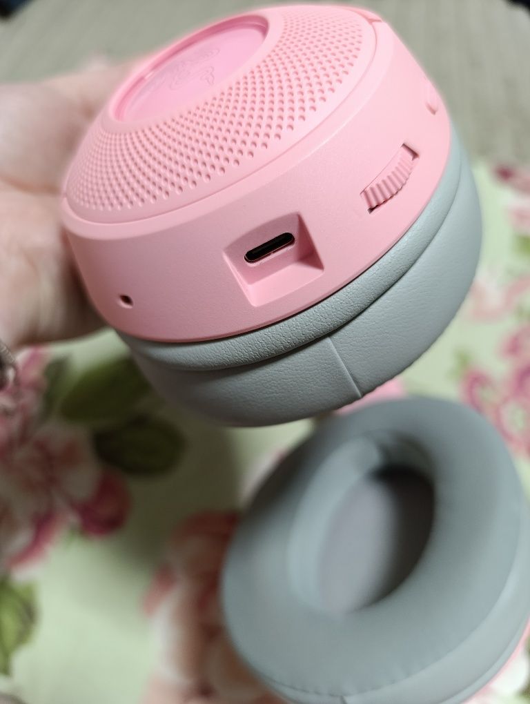 Наушники Razer Kraken Kitty V2 BT