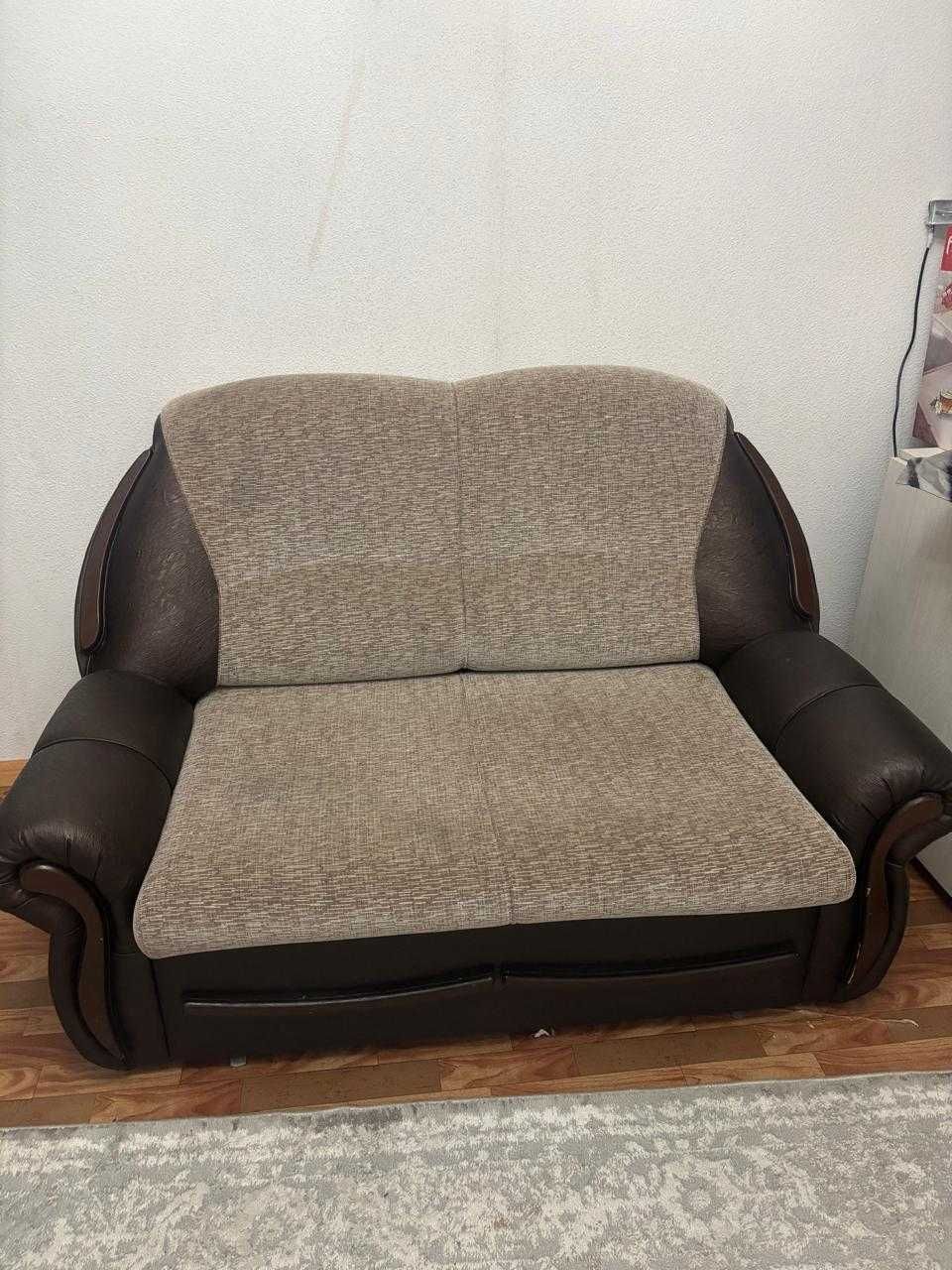 Продам диван белорусский