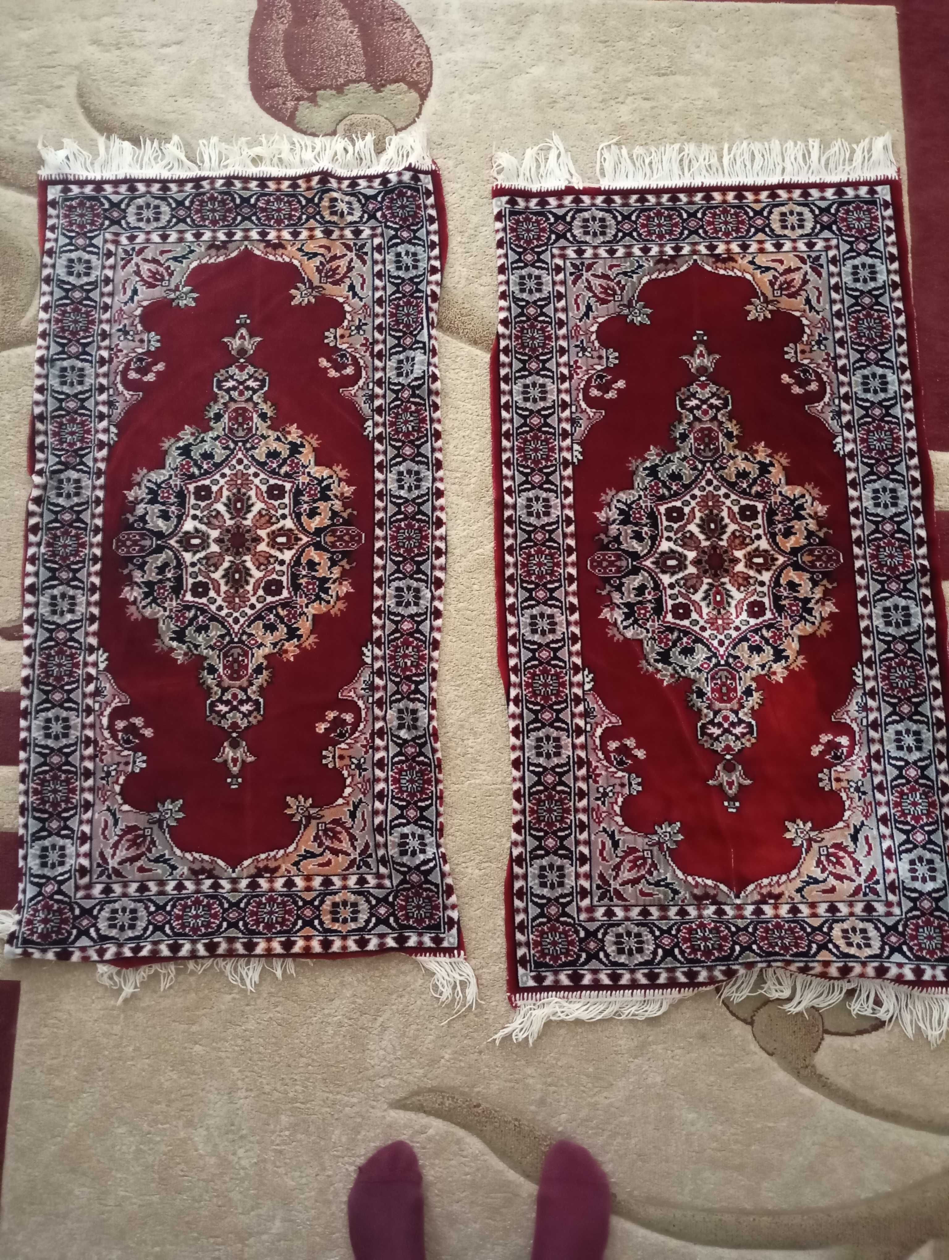 Продам дивандек ,состоящий из покрывала на диван и на 2 кресла