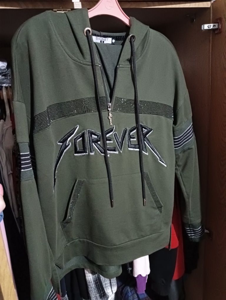 Продам турецкие костюмы