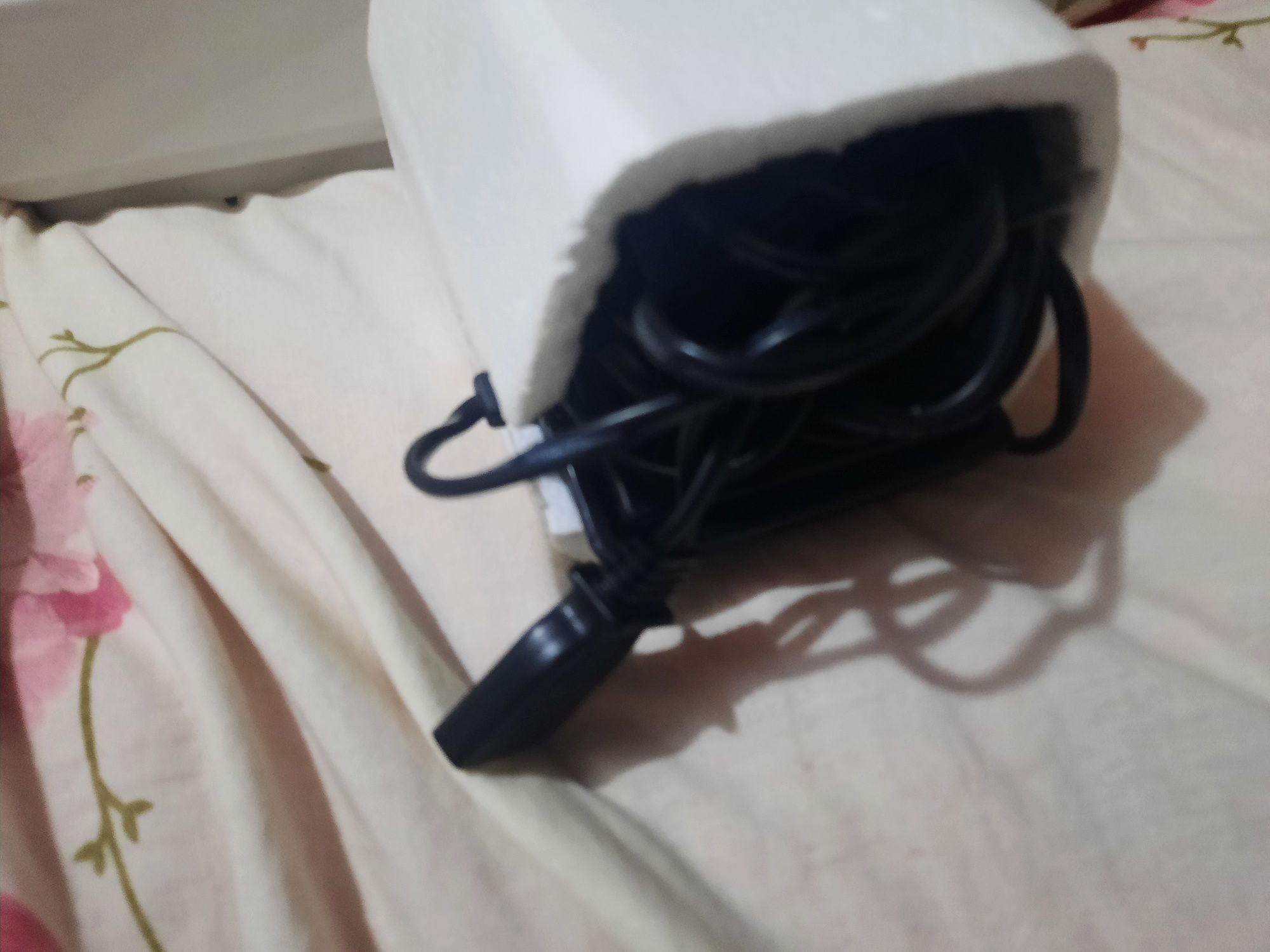 Продам швейную  машину SINCER 8280