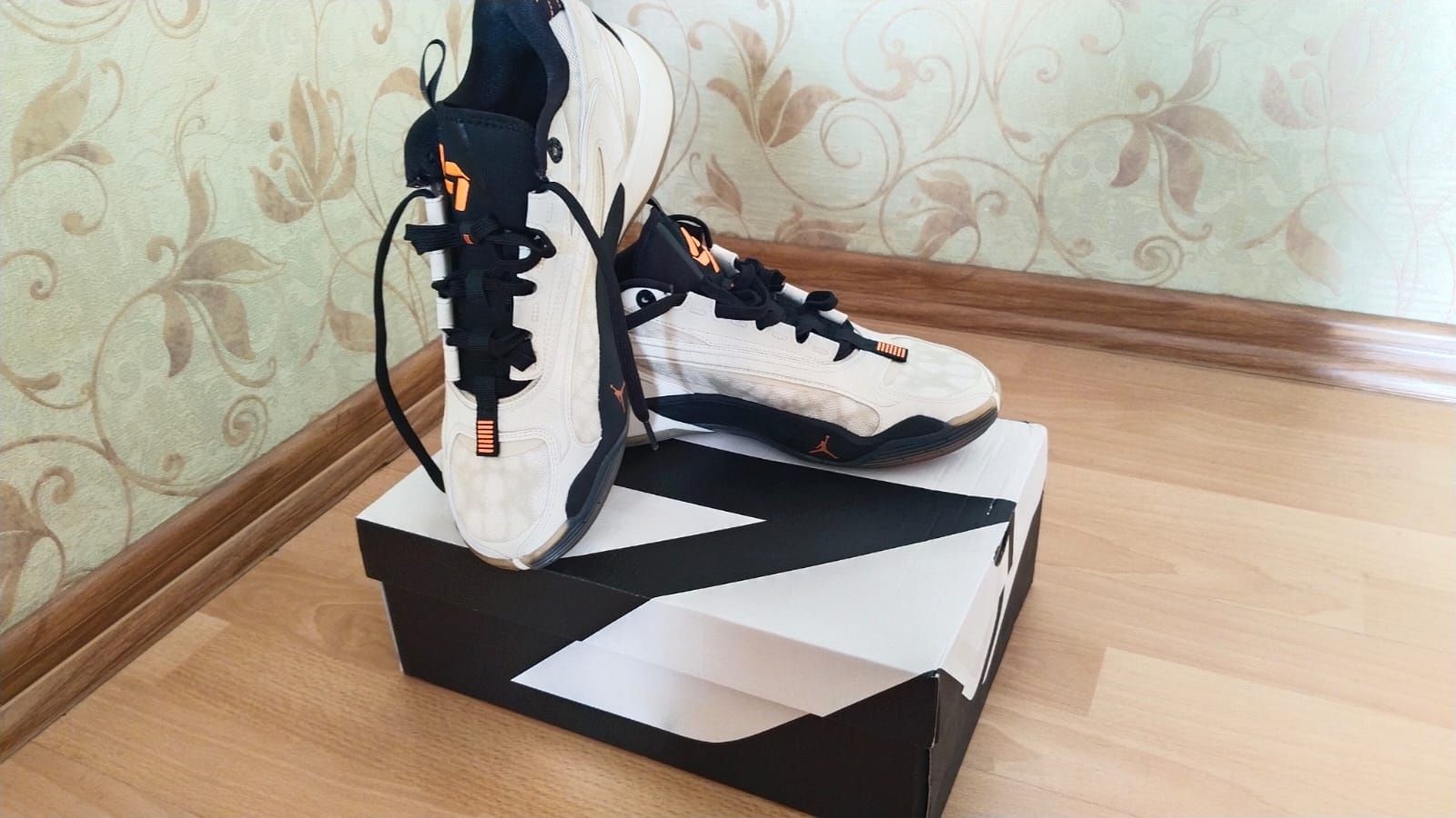 Кроссовки Nike Jordan