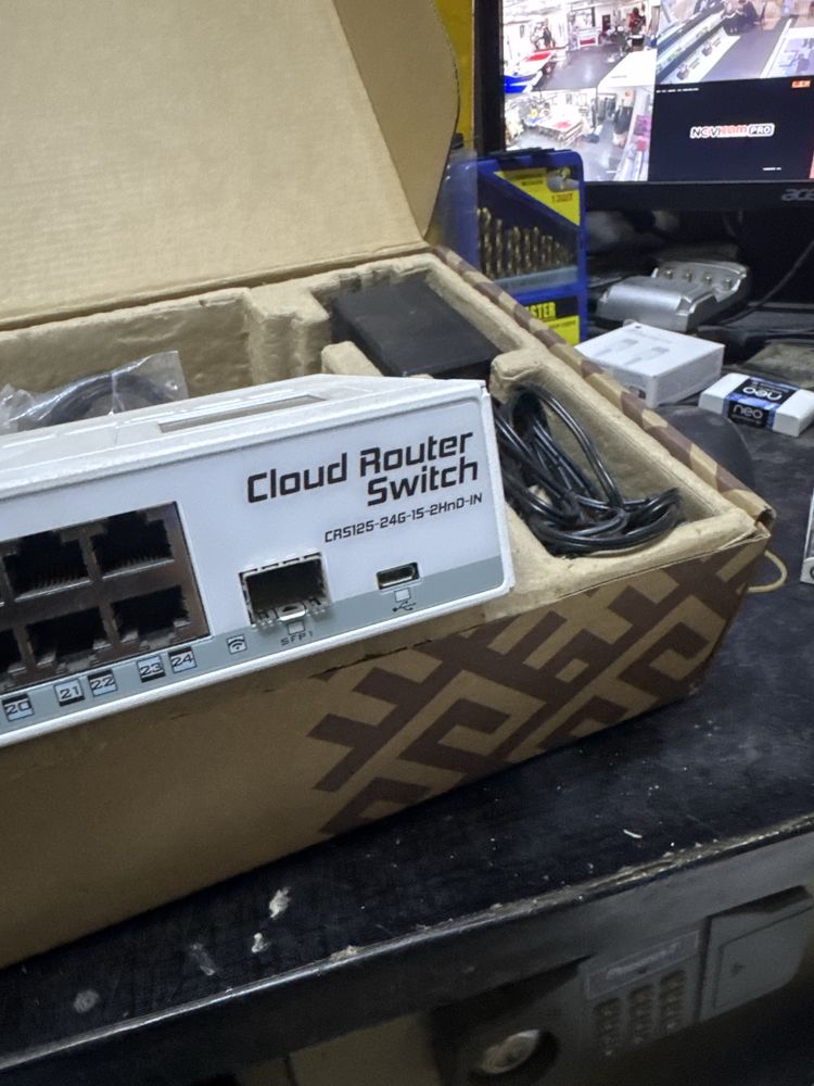 Роутер : Продам MikroTik CRS125-24G-1S-2HnD-IN (новый)