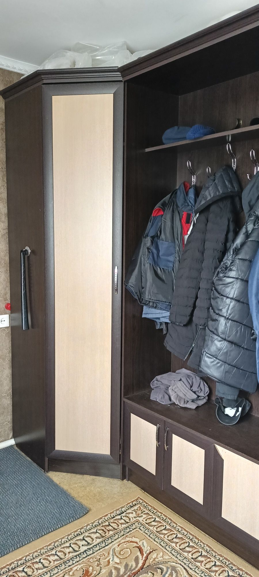 Прихожая б/у. 45000т