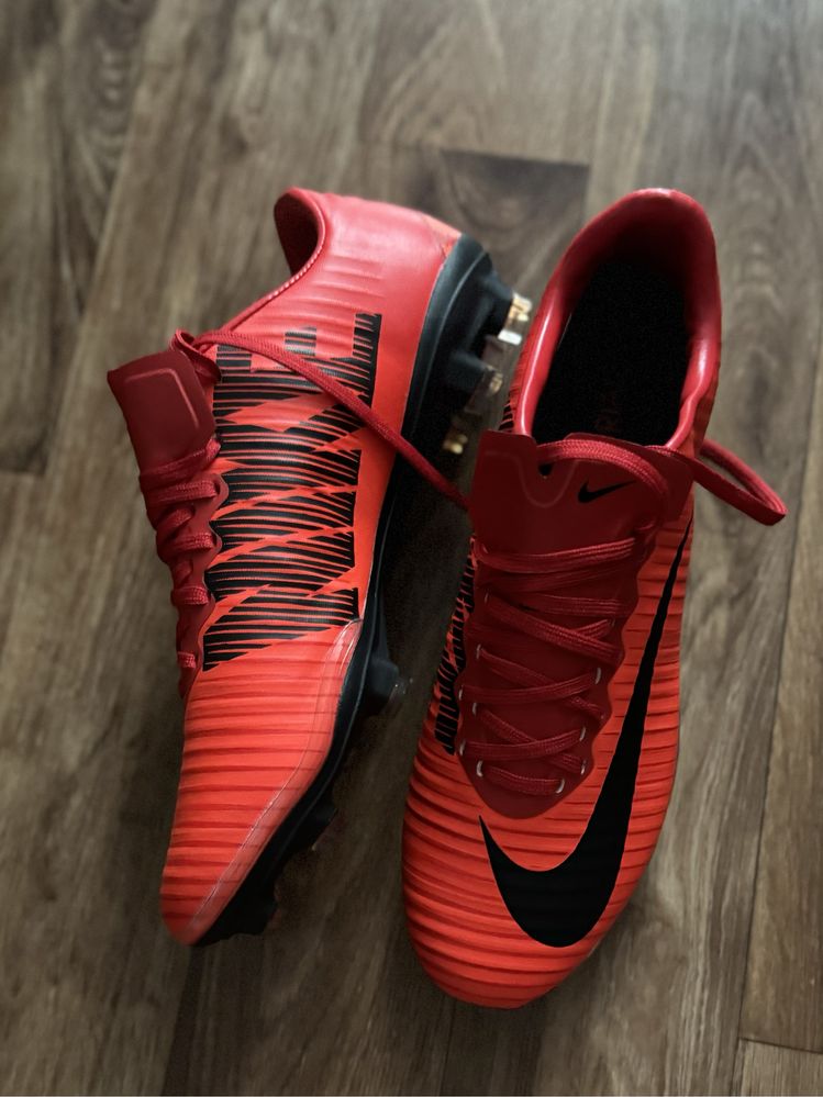 Бутсы Nike Mercurial Vapor 11