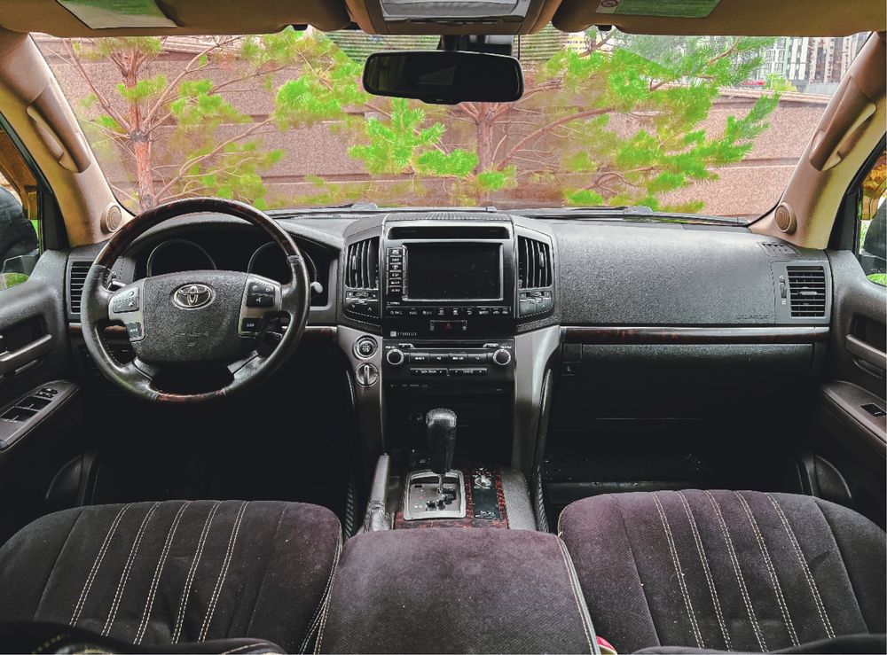 Аренда без водителя Toyota Land Cruiser прокат авто машин внедорожник