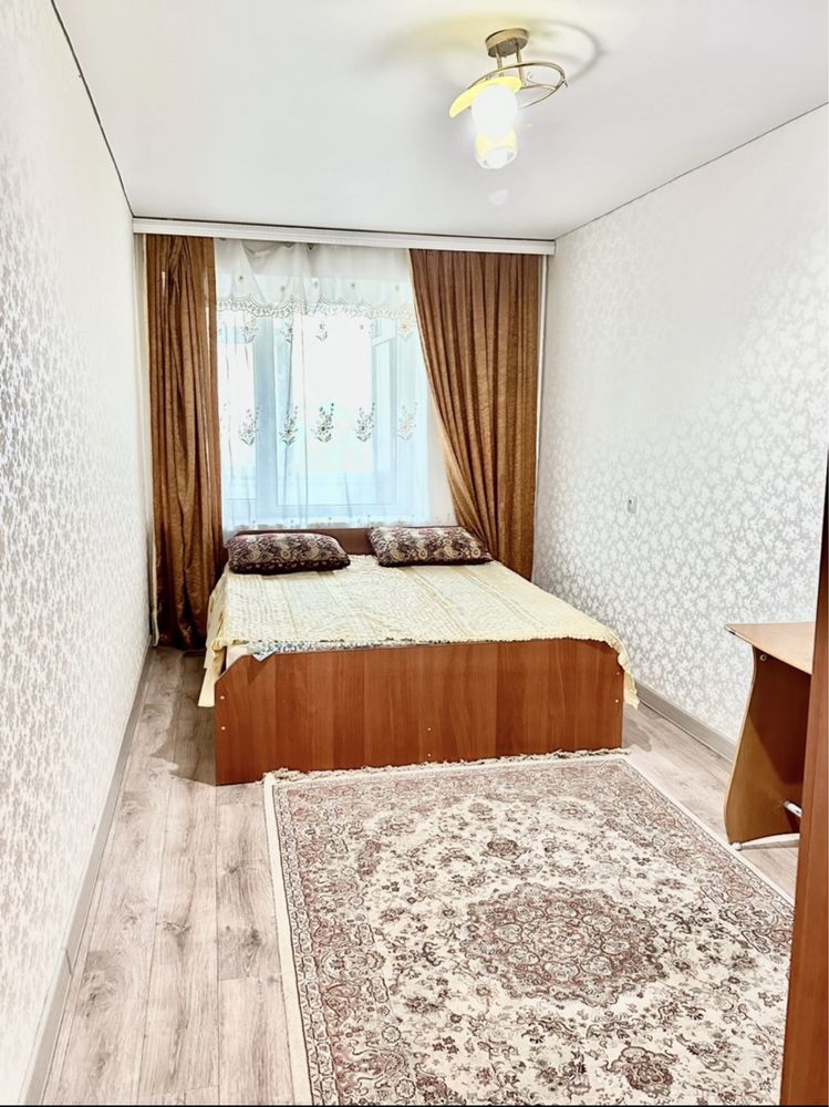 посуточно 2-ух комнат кв в 13 мкр .Таза, жылы