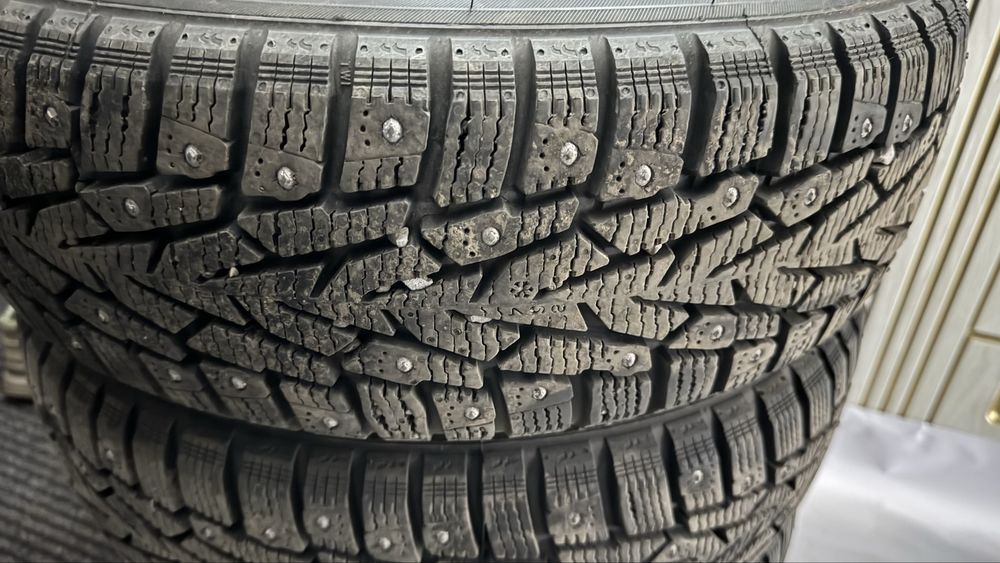 Продам шины nokian 185/65 R15