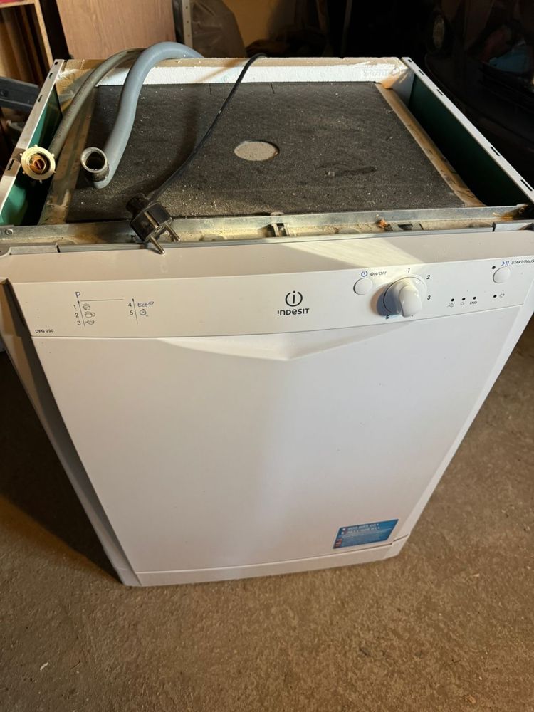 Посудамоечная машина на запчасти Indesit