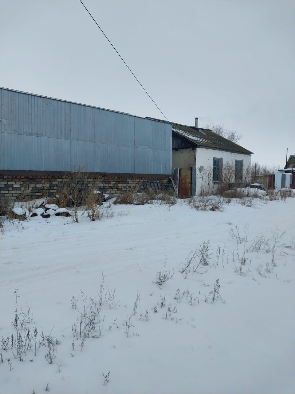 Продам подсобное хозяйство находится вдоль трассы Аксай -Чингирлау
