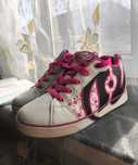 Heelys, кроссовки на колесиках