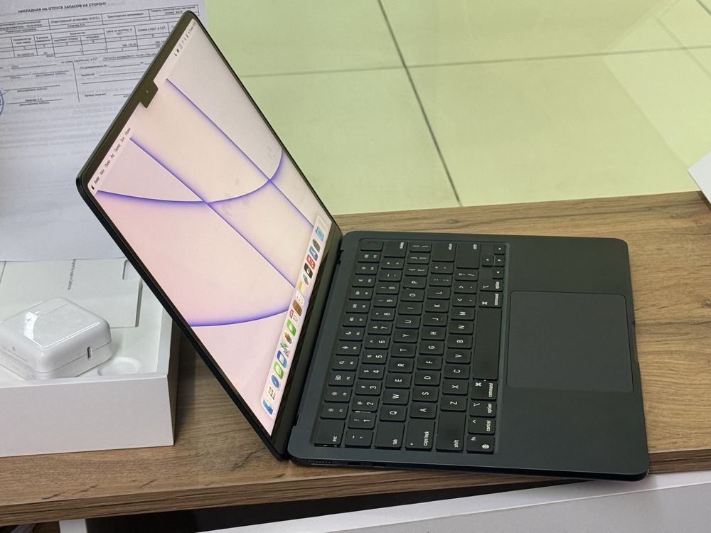 Срочно Apple MacBook Air 13.6 Chip M2 2023 Midnight темно-синий макбук