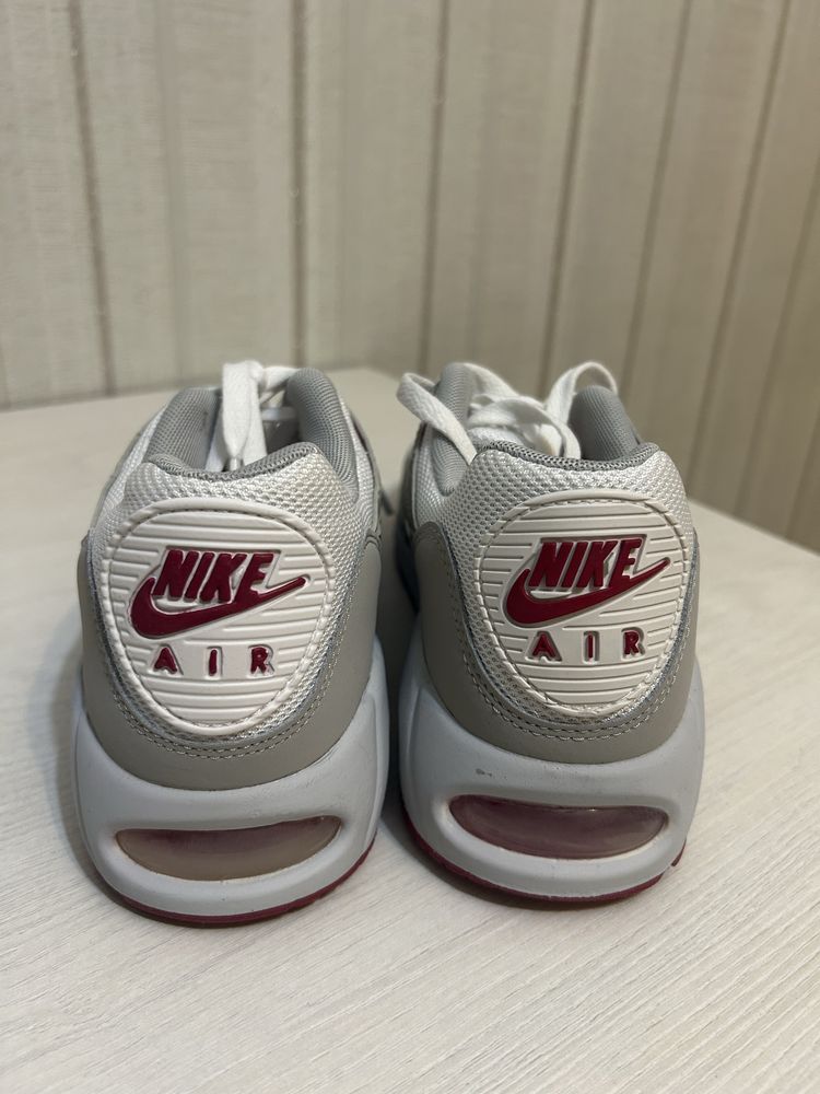 Оригинальные кроссовки Nike Air