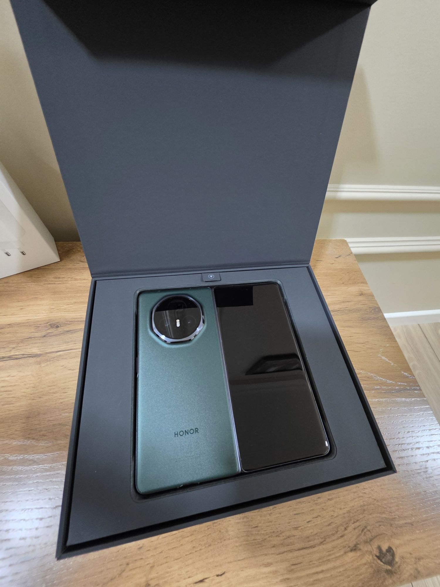 Смартфон Honor Magic V3 Global version