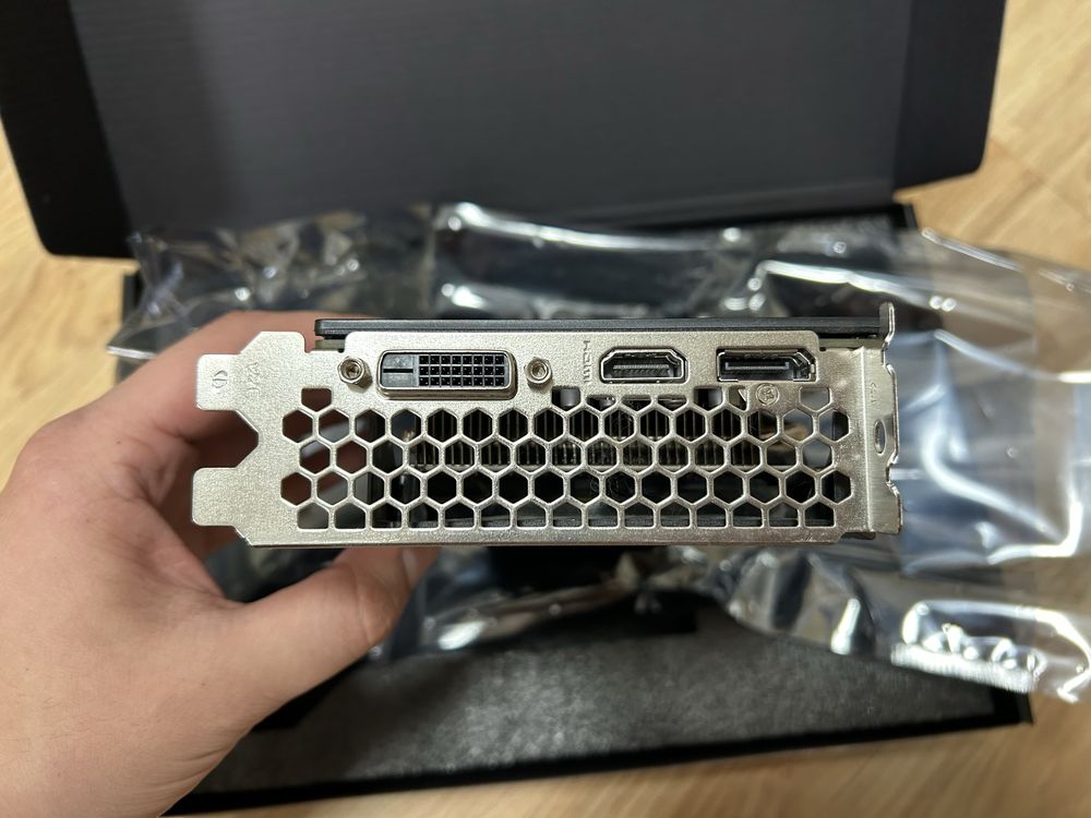 Видеокарта игровая Palit 1660 Super Gaming Pro
