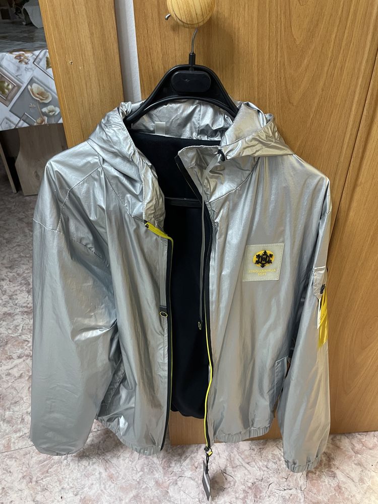 Продам куртку модную. Гуанджоу