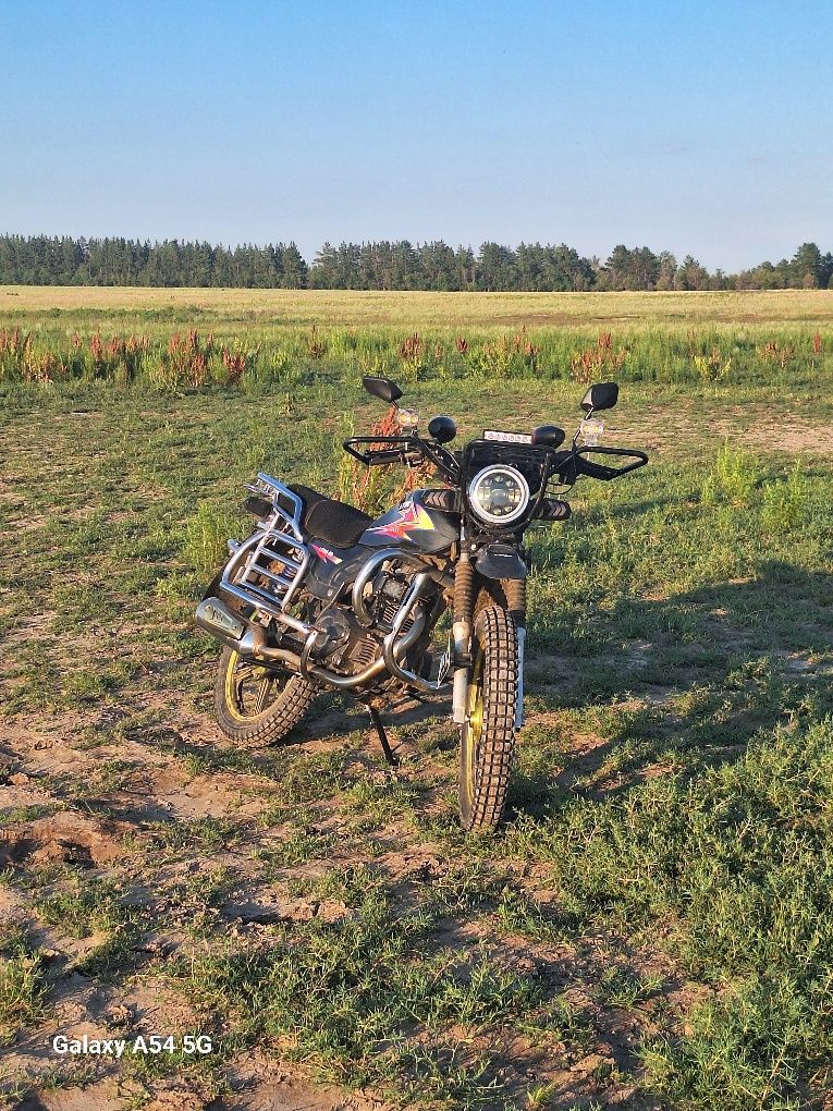 Продаётся мотоцикл лтм м9