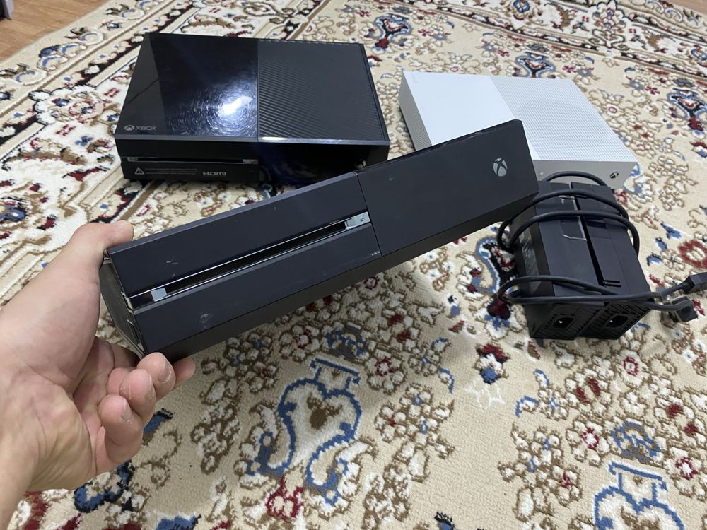 X box one 500GB без джойстика