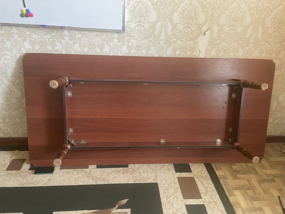 Продам стол нижний