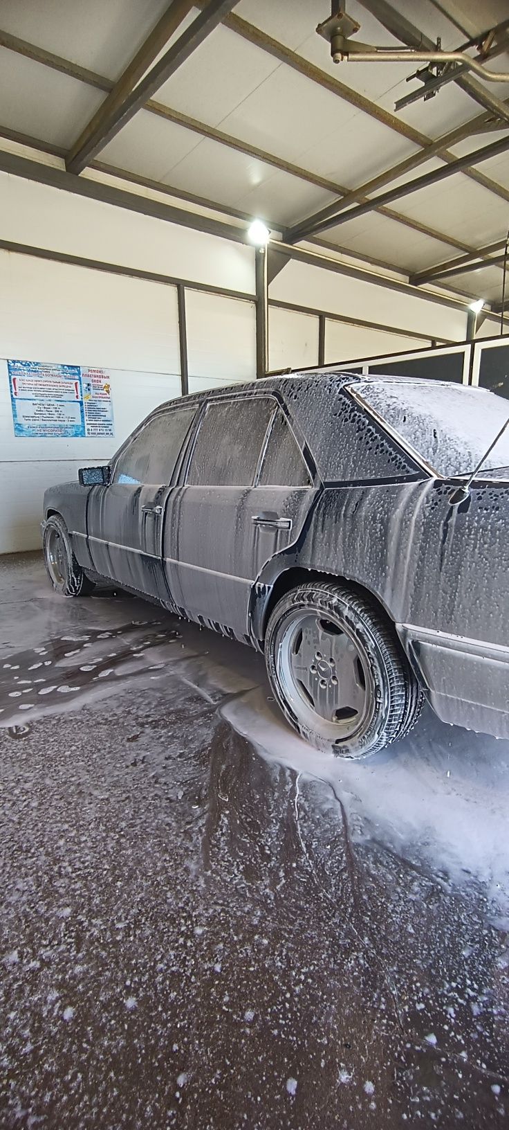 В продаже диски с покрышки Р17, стоит на Мерс W124 разболтовка 5х112..