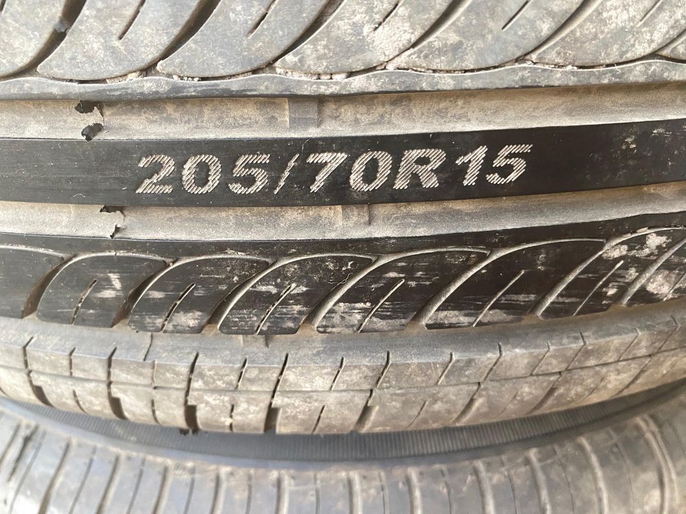 Продам диски шинами 205.70.R 15