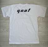 Футболка с надписью “G.O.A.T”