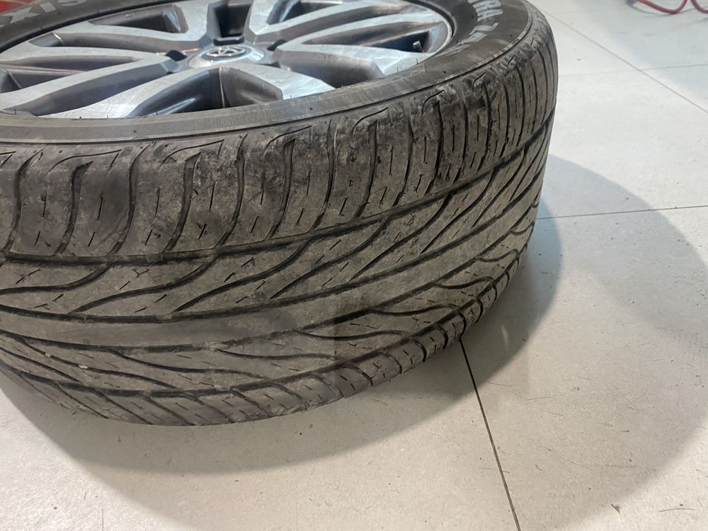 Продам шины 285/50/20