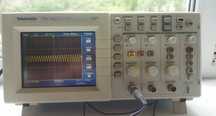 Продам срочно осциллограф Tektronix TDS2022 двухканальный цифровой.
Вс