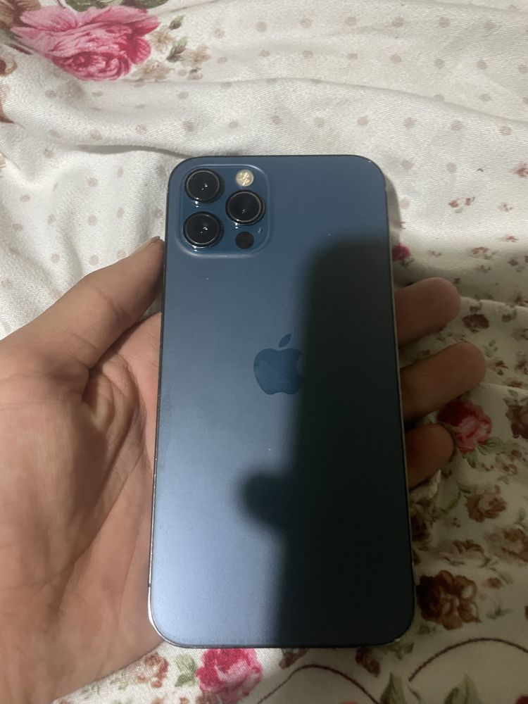 iphone 12 pro в хорошем состоянии