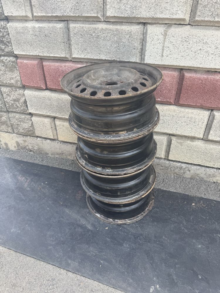 Диски железные R15