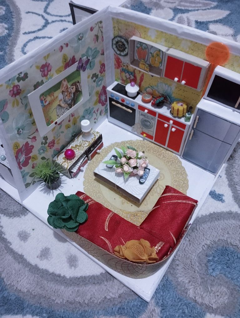 Кукольный домик, игрушки