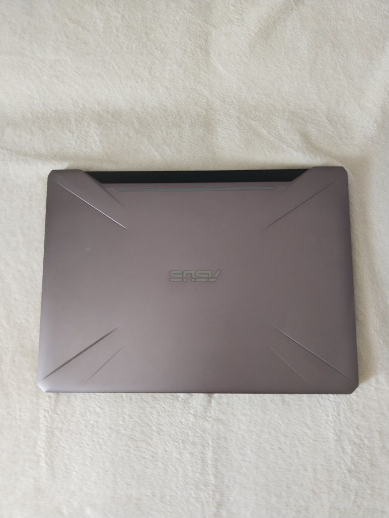 Продаю игровой ноутбук Asus tuf gaming СРОЧНО