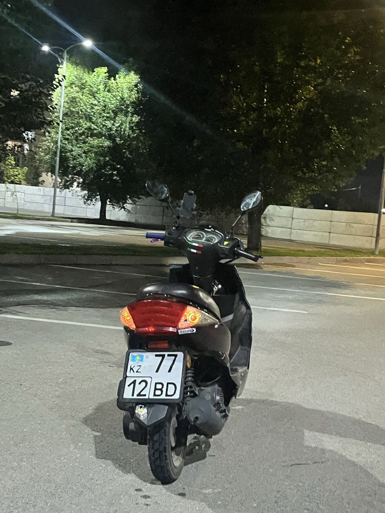 мопед м12 продам торг есть