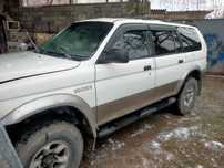 Продам Монтеро спорт аварийная
