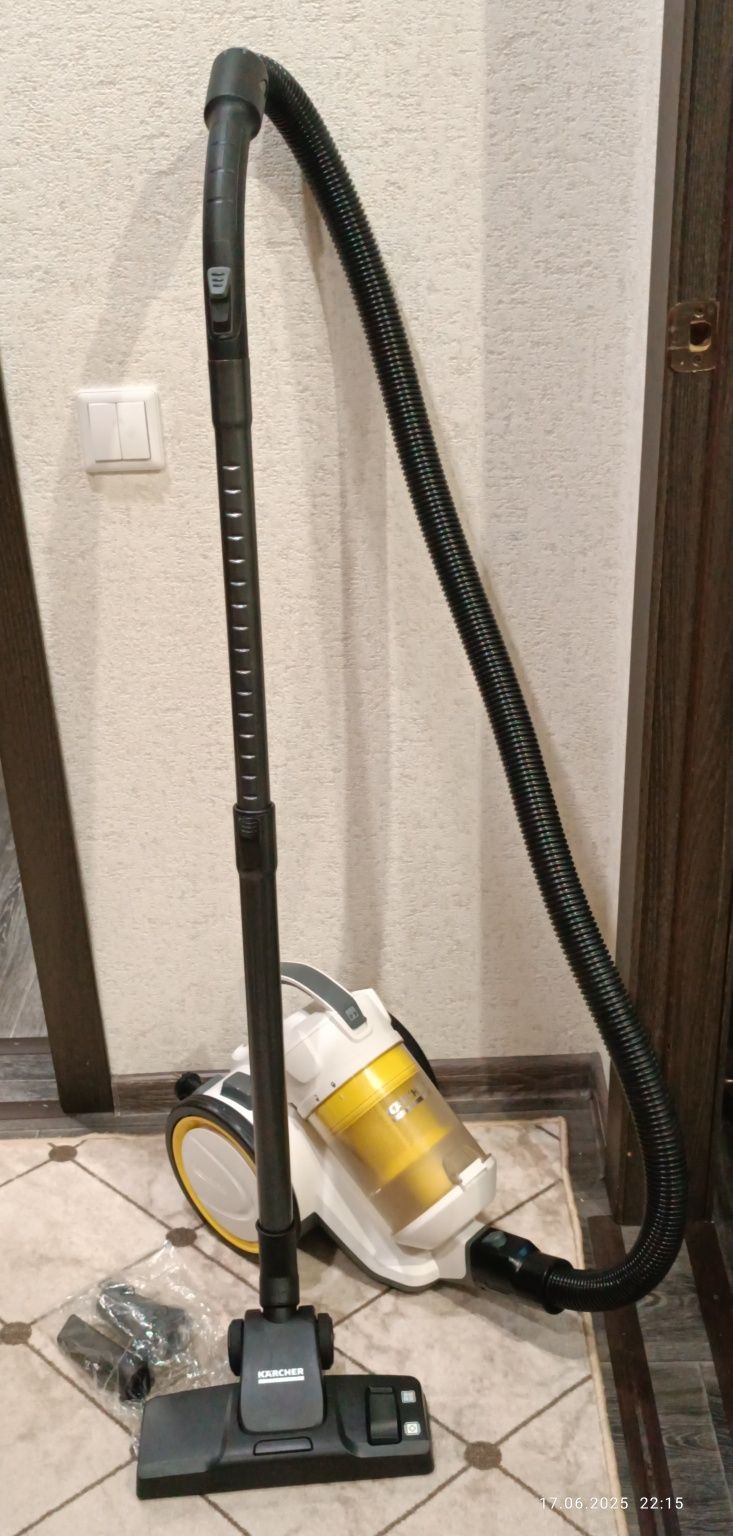 Пылесос KARCHER VC3 premium