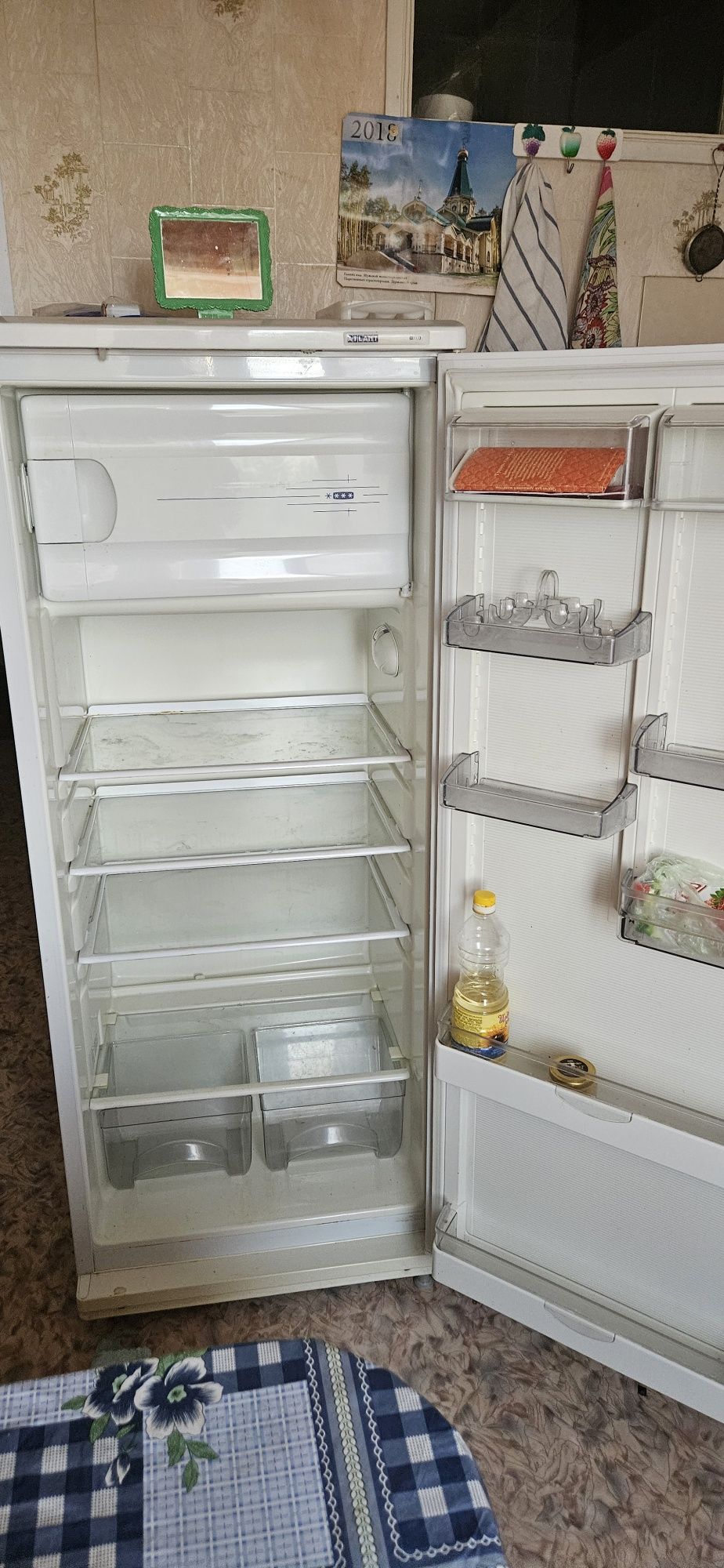 Продам холодильник