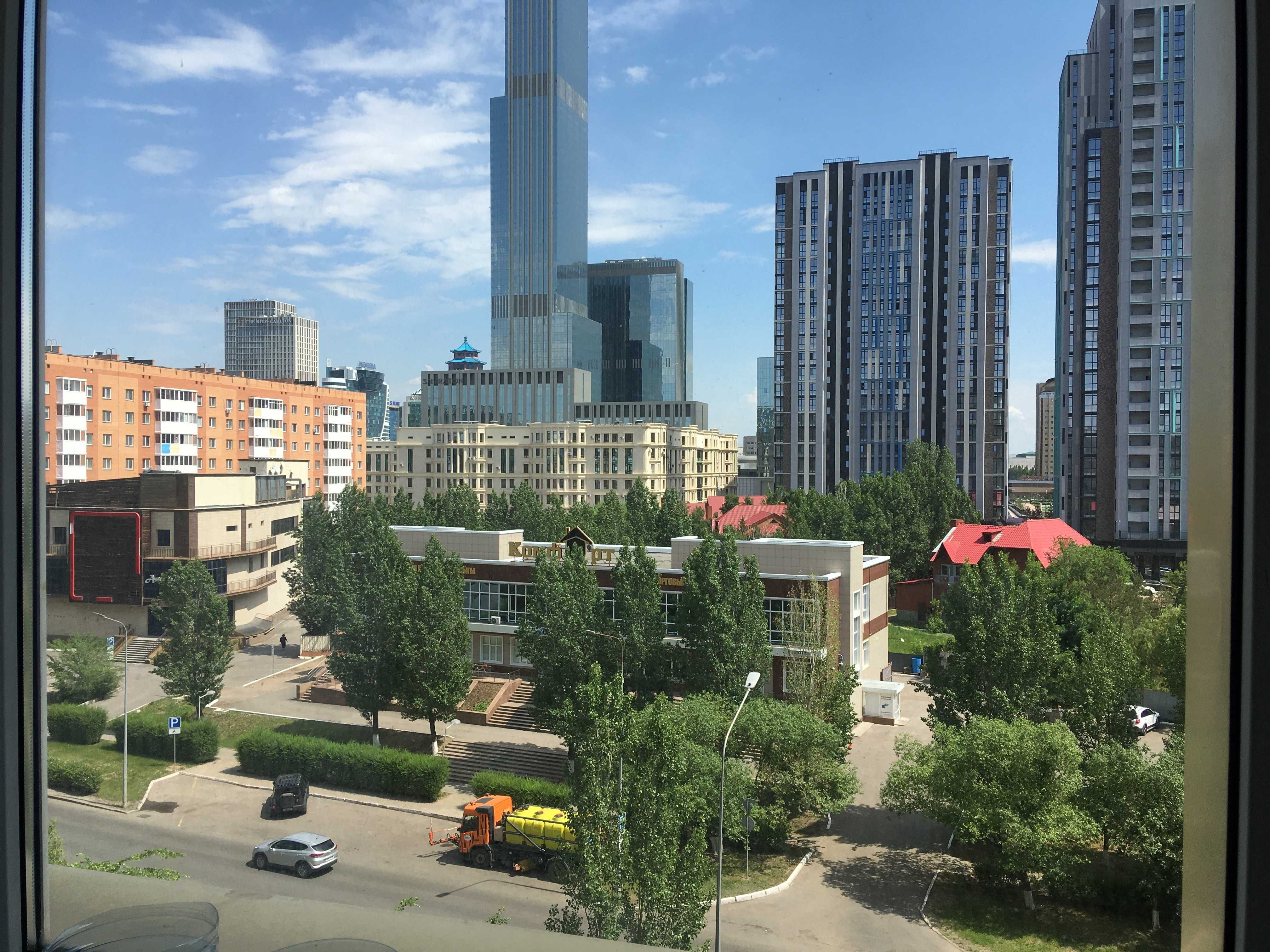 продам 3-х комнатную квартиру жк Сармат 2