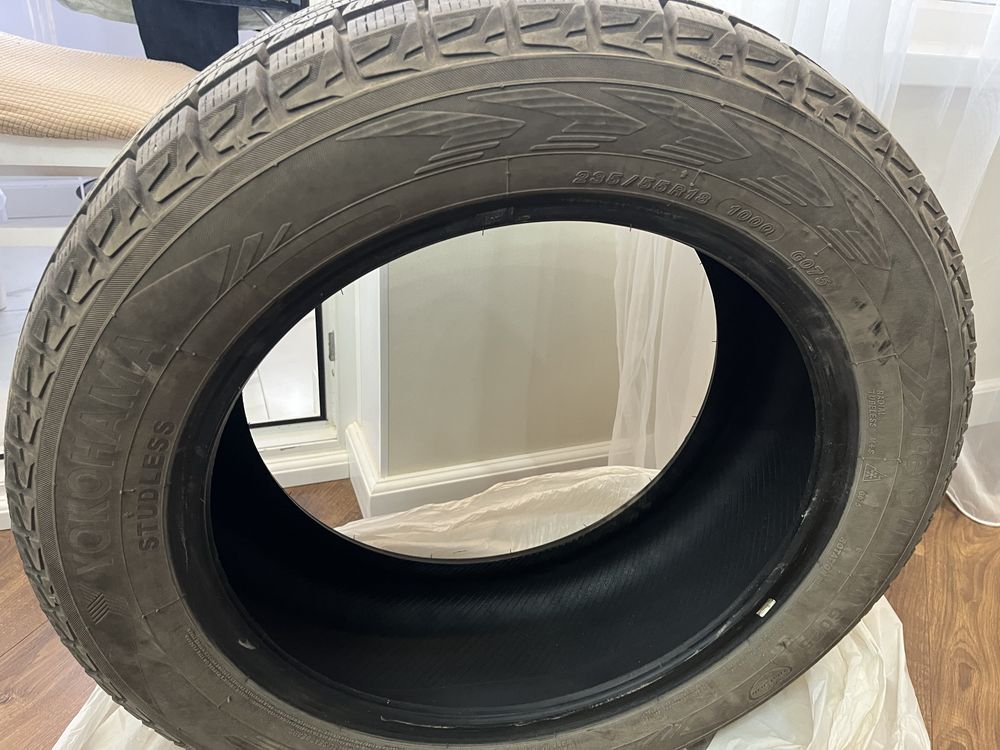 Продам зимнюю резину yokohama ice guard липучка в отдичном состоянии