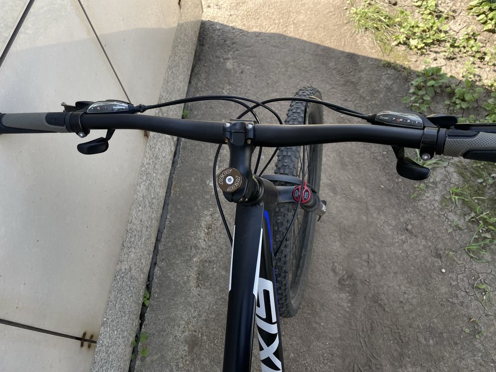 Продам велосипед Axis 27.5