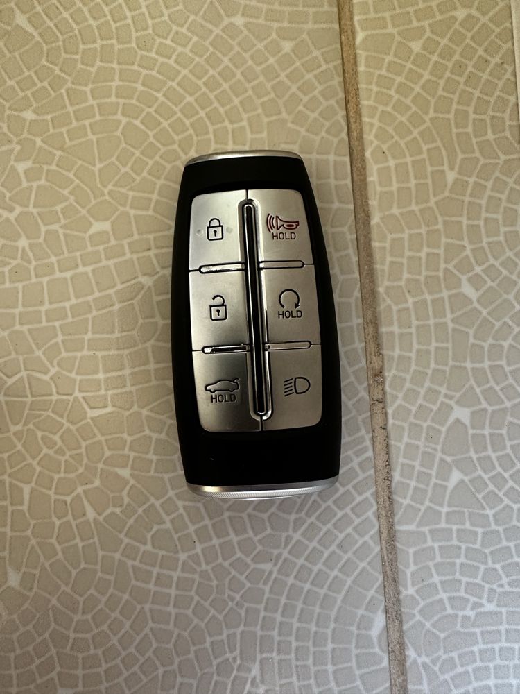 Чип ключ новый Genesis G70, G80, G90 Корея 95440-G9630