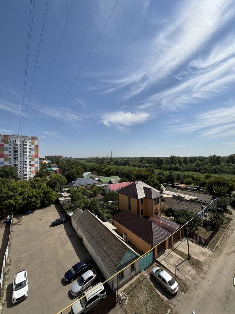 Продам 4х комн Библиотека остановка