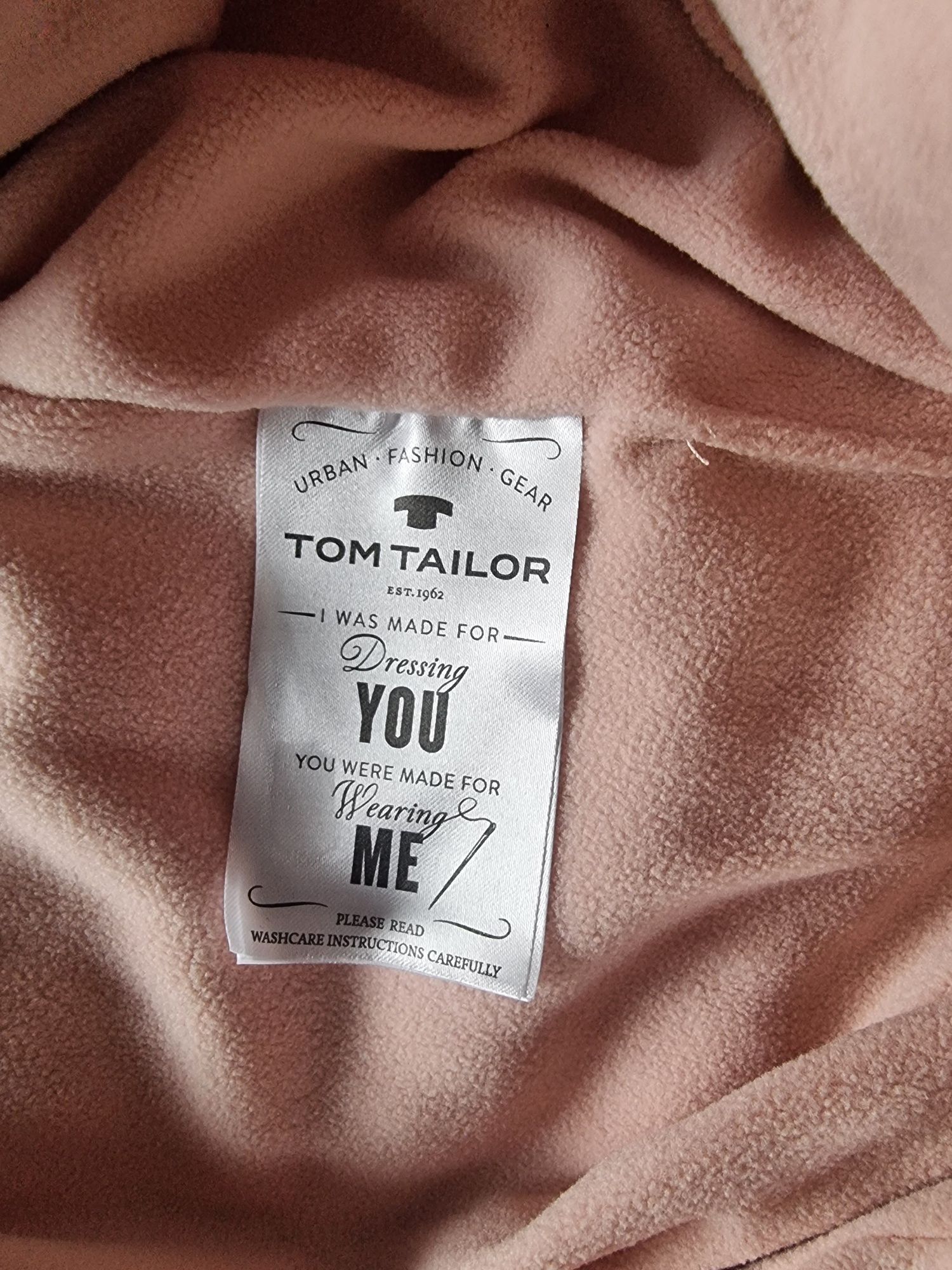 Продам осенний, утеплённые костюм для малышки. Tom Tailor