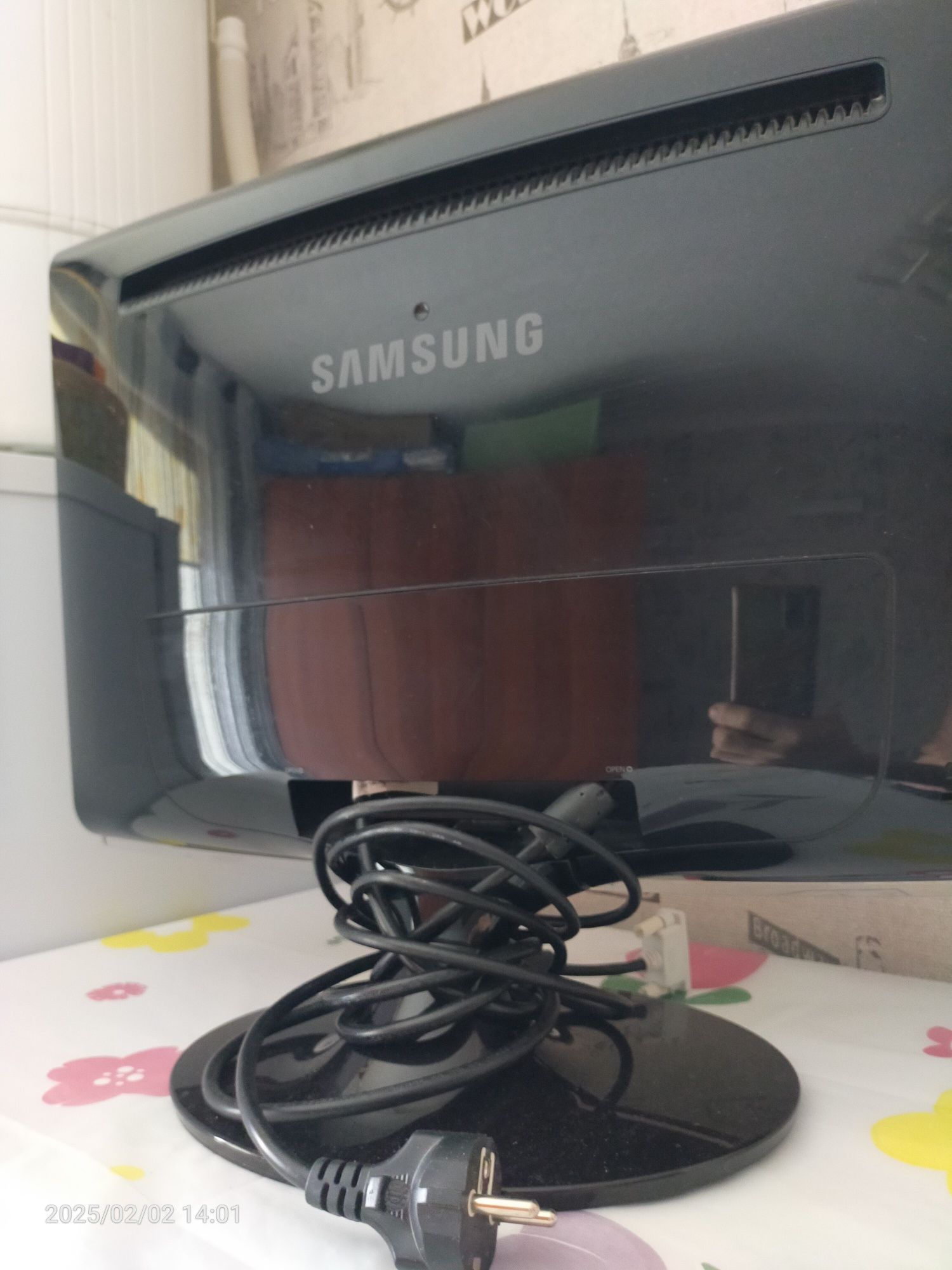 Игровой монитор Samsung T220. 2 ms. DVI, VGA.
