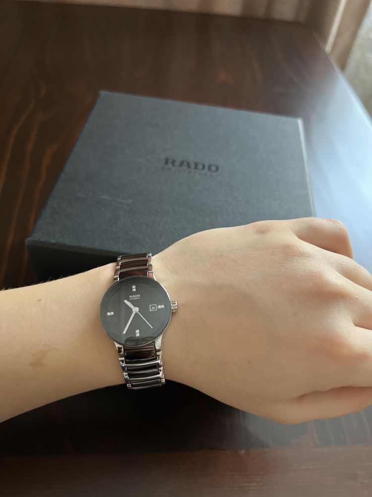 Часы Rado в идеальном состоянии, с документами, с коробкой.