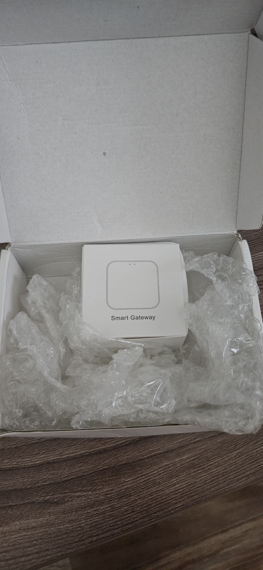 Продам шлюз ZigBee tuya для системы умный дом
