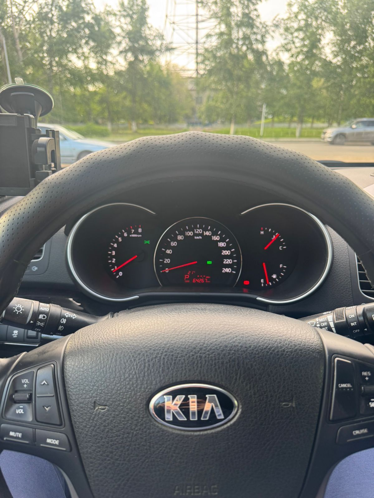 Продам а/м KIA Sorrento (в идеальном состоянии)