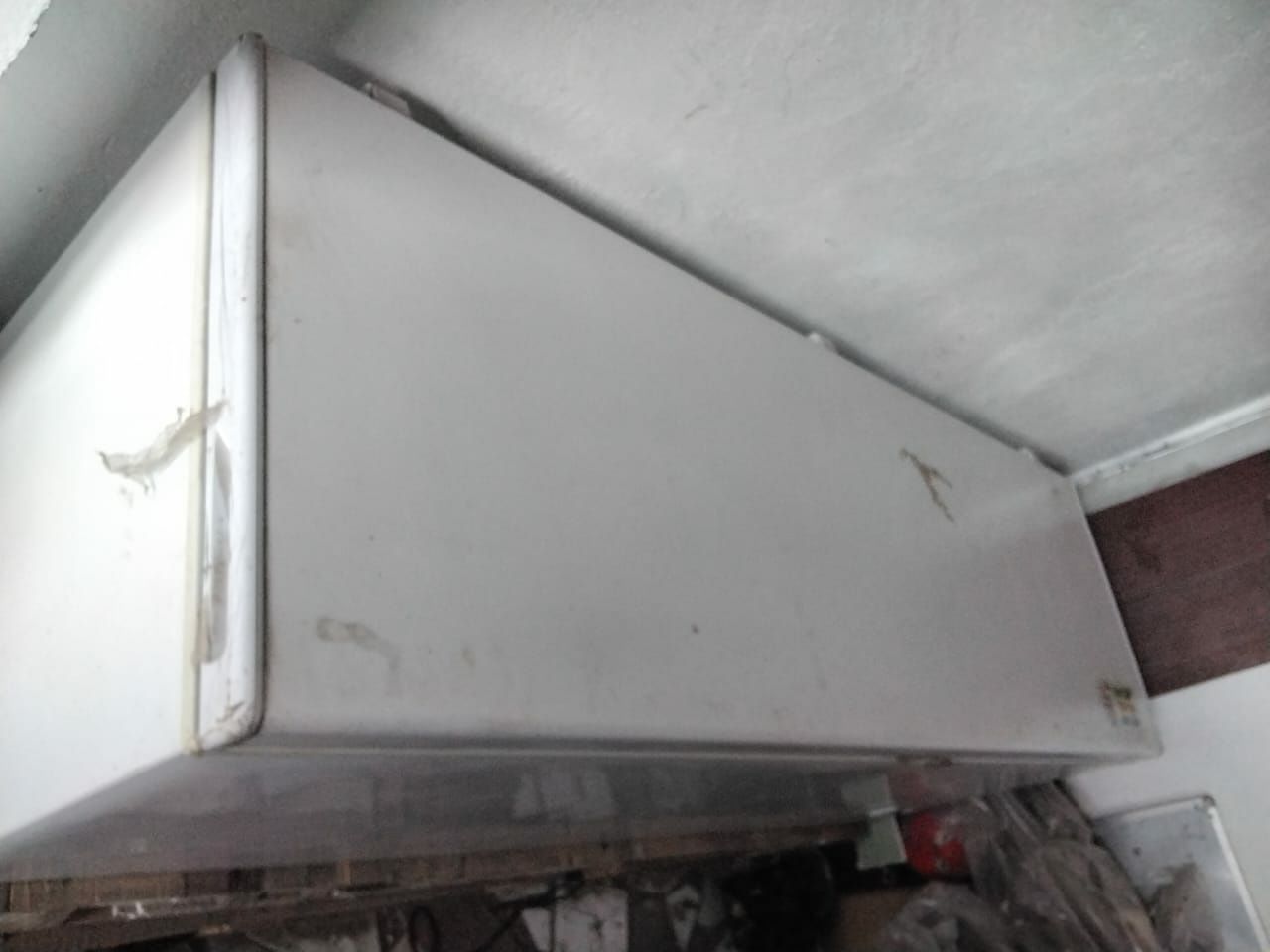 Продам морозильник