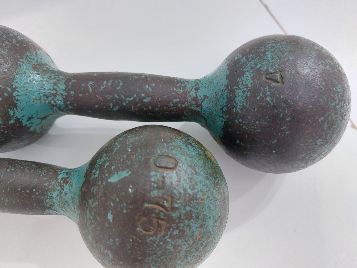 Гантели, советские, по 4 кг. 2 шт. Цена 10 000 тг, за пар