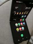 Samsung z flip3.